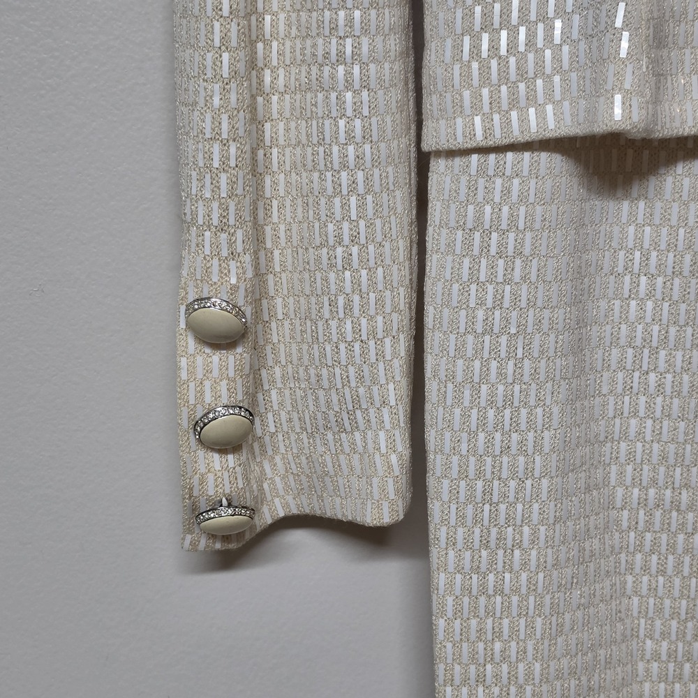 St John Marie Gray Size 2 Skirt Suit Ivory Sequin Knit Rhinestone Button 2PC - Picture 3 of 15